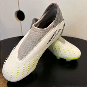 Kids Adidas Predator Accuracy soccer cleats - New in box - little kids size 11